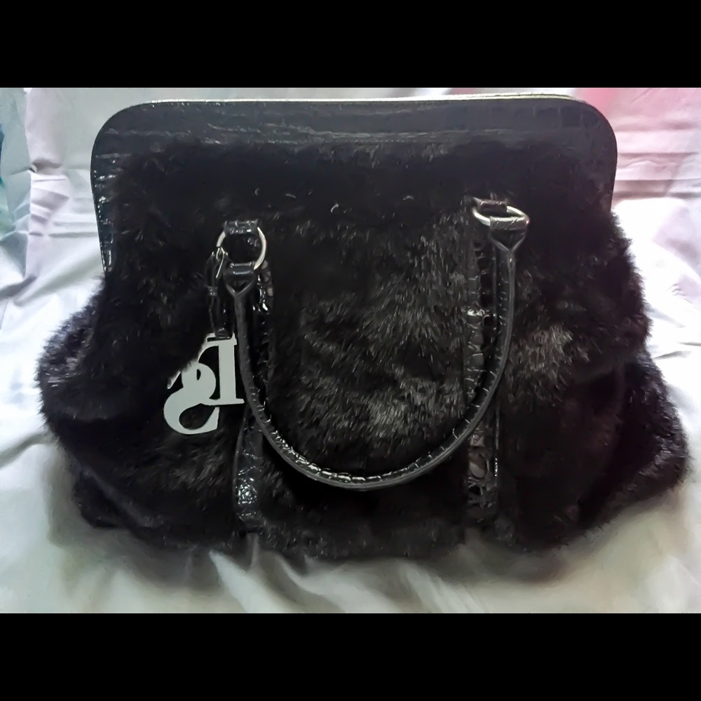 ✨Donna Salyers' Fabulous-Furs Weekender Bag✨